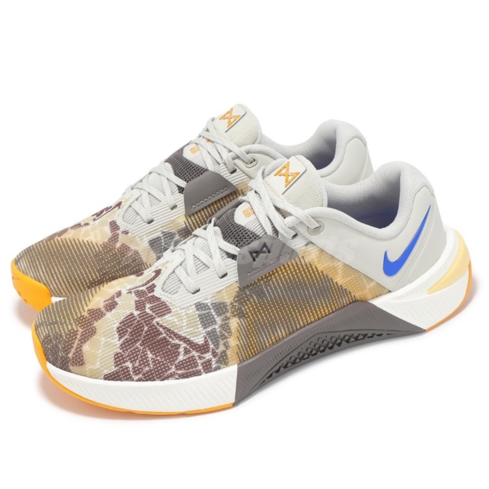 Nike Metcon 10APM Multicolor Training Shoes with Blue Swoosh.Men